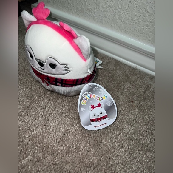 New Gracelynn the Fox Christmas release Squishmallows - Picture 3 of 7